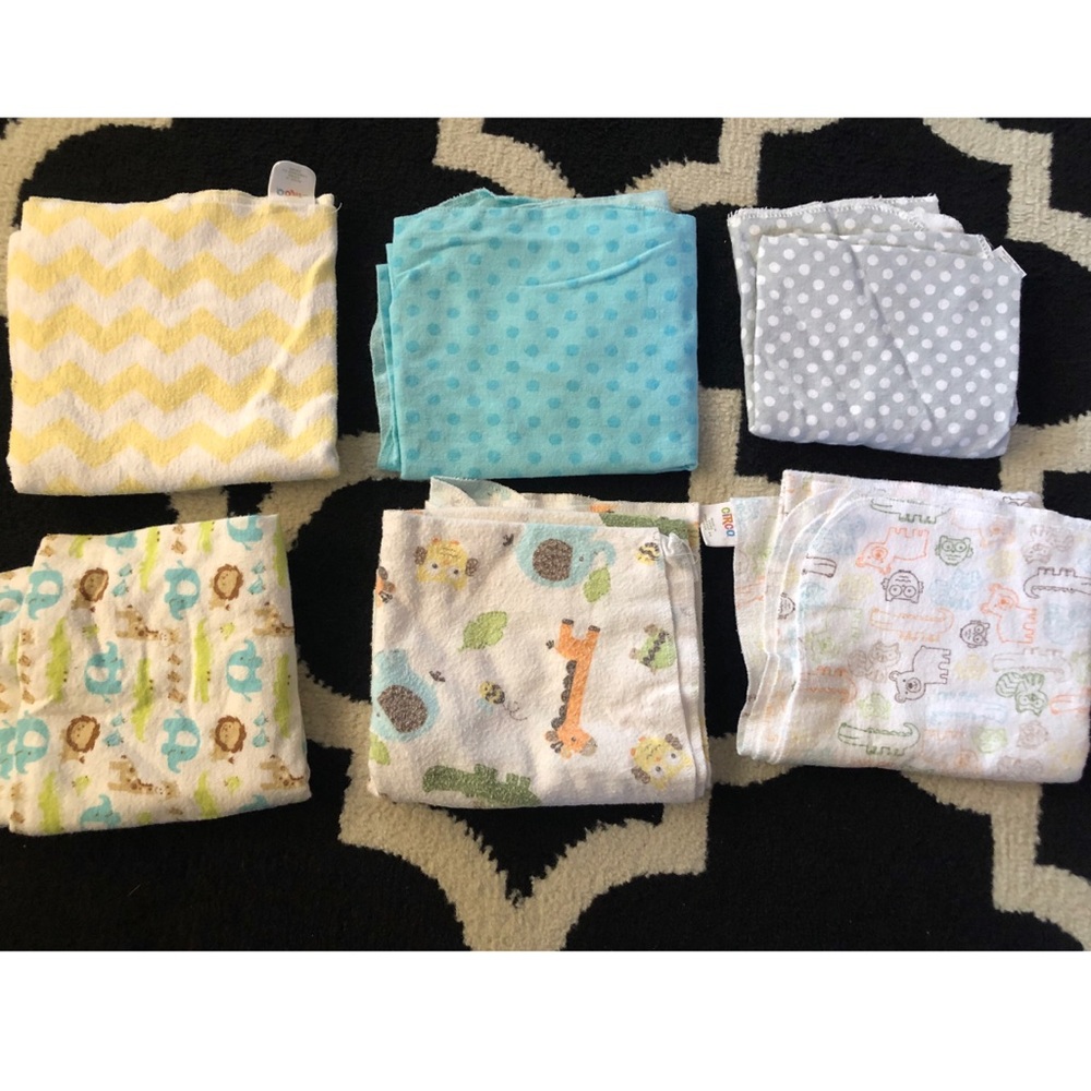 6 Receiving blankets